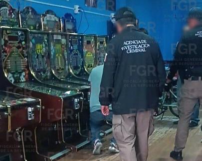 EN CATEO, FGR ASEGURA 25 MÁQUINAS TRAGAMONEDAS Y DETIENE A UNA PERSONA EN PEROTE, VERACRUZ